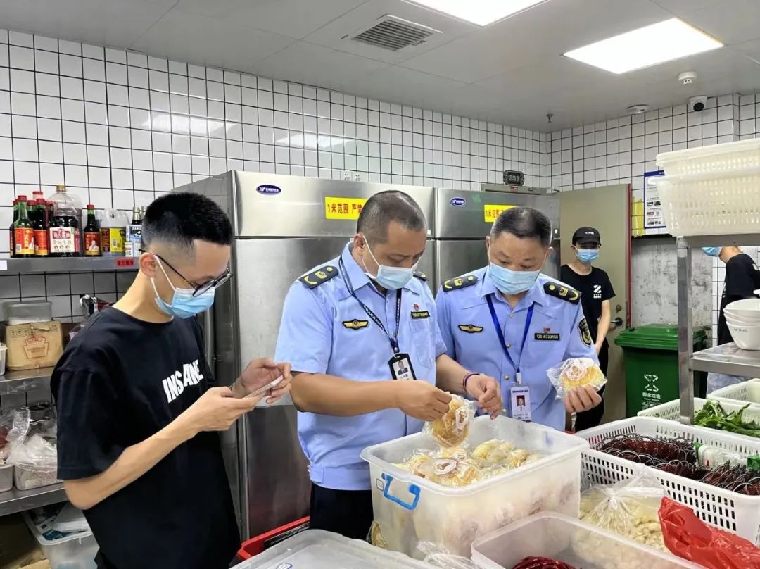 福清市市場監管局把好餐飲環節食品安全關