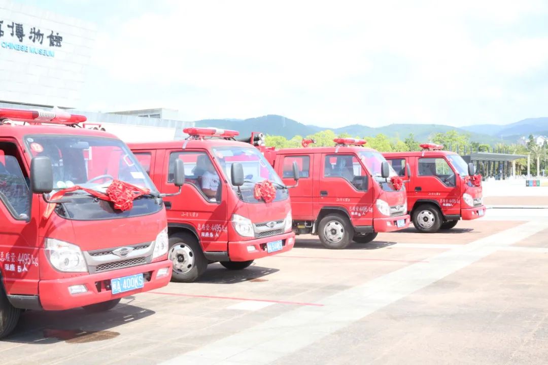 鎮(zhèn)街有了“專業(yè)移動(dòng)消防站” 18輛小型消防車投用
