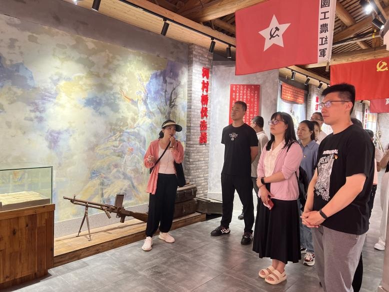 市應急管理局舉辦紅色研學實踐活動