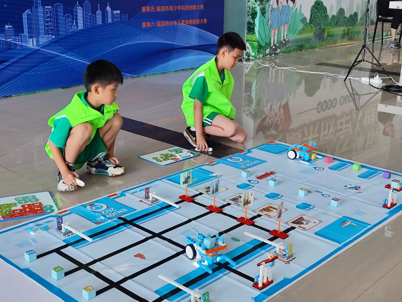 市科協與市教育局聯合舉辦青少年科技大賽