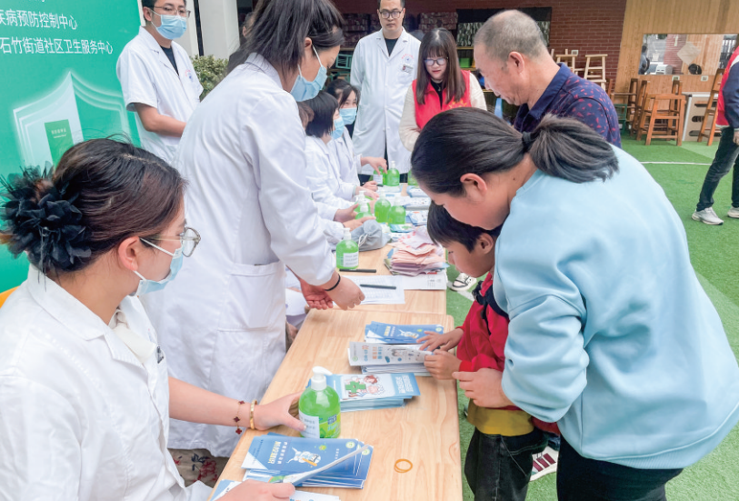 我市開展“全國兒童預防接種日”宣傳活動