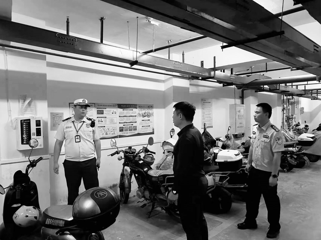 我市開展電動自行車消防安全夜查行動