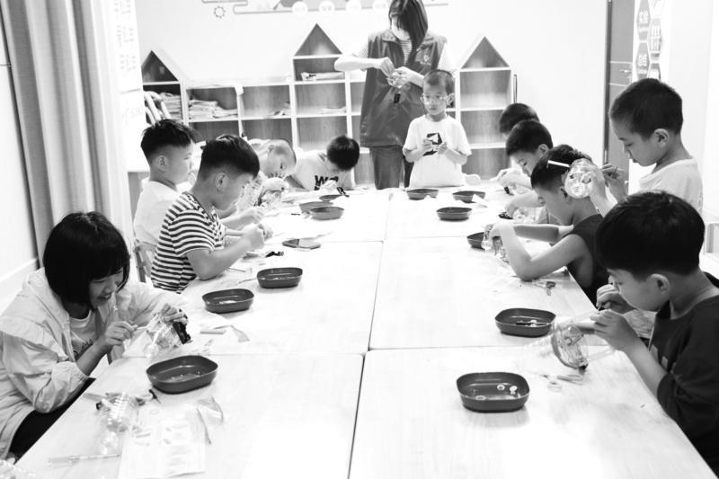 市科協(xié)攜手市科技館開展主題科普活動
