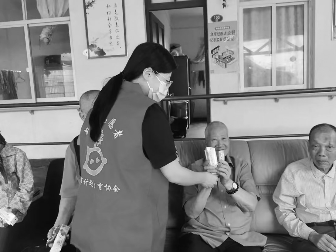 新厝鎮計生協開展志愿服務活動